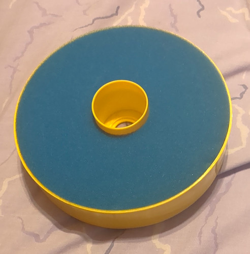 Round universal vacuum cleaner - round,